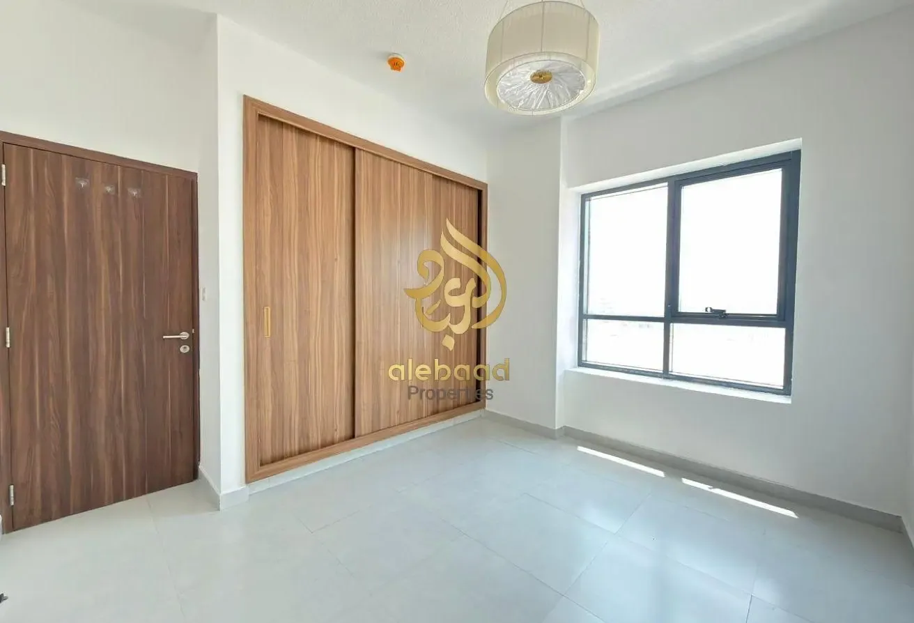 Spacious Luxury 1Bhk apartment Family With Balcony