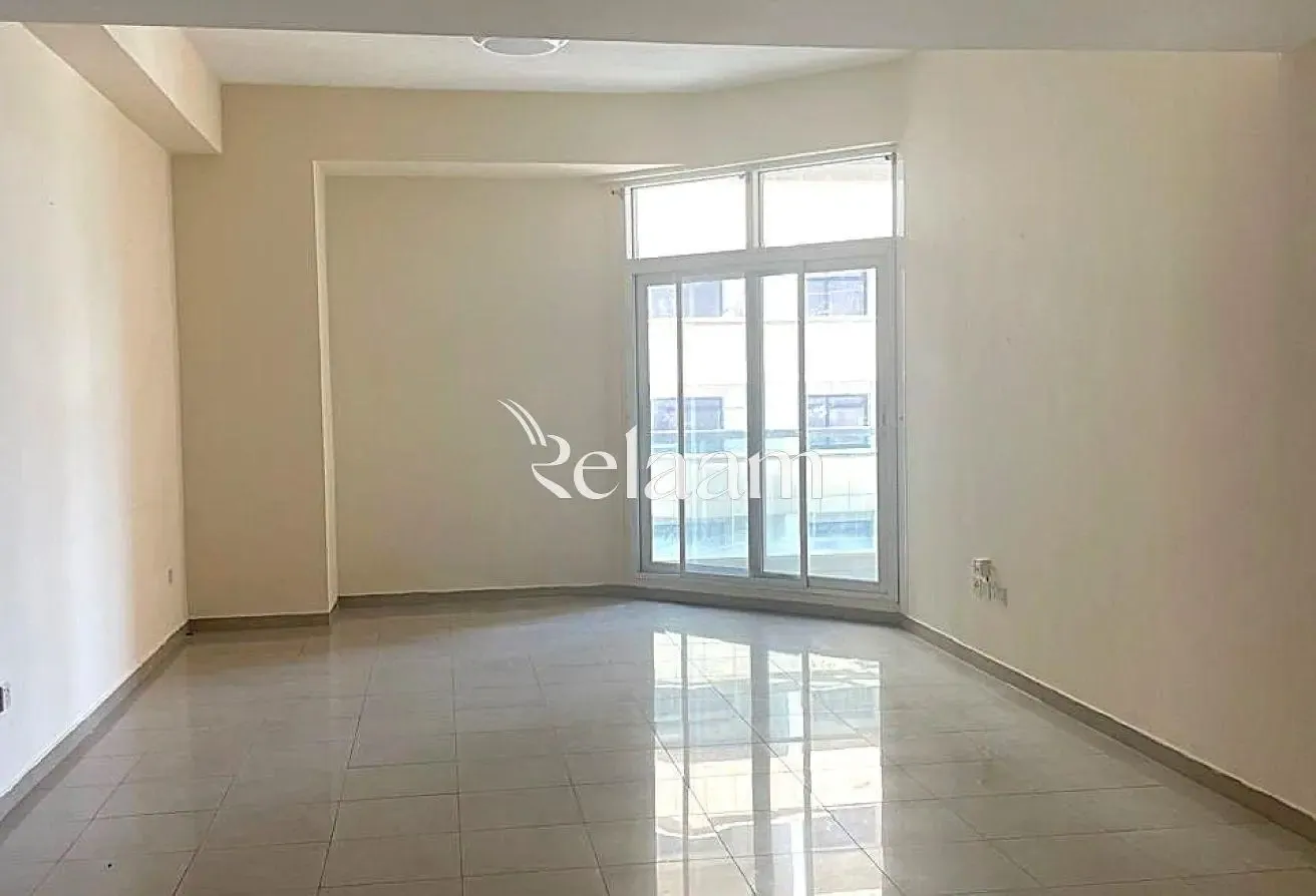 Bright Apartment | Balcony | Flexible Payments