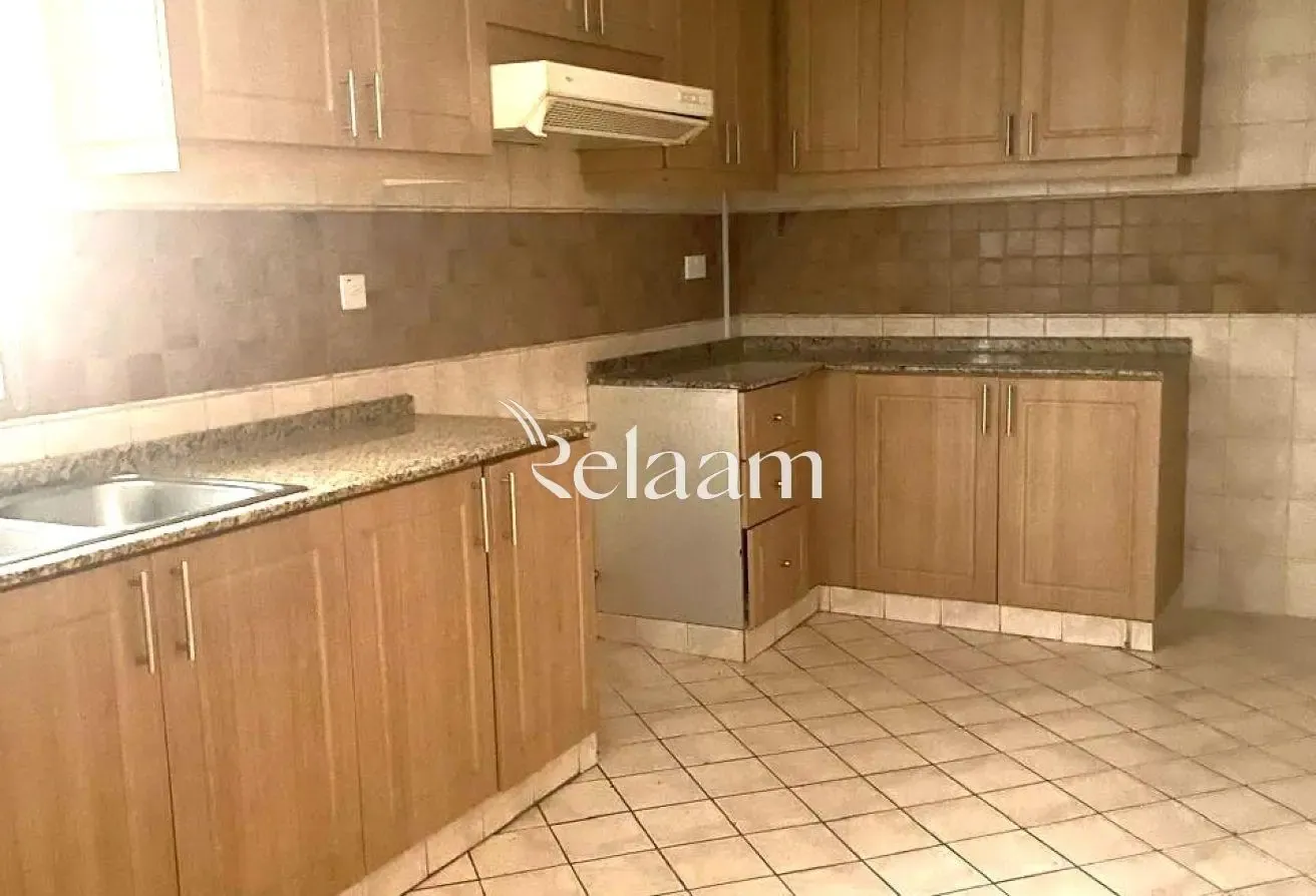 Bright Apartment | Balcony | Flexible Payments