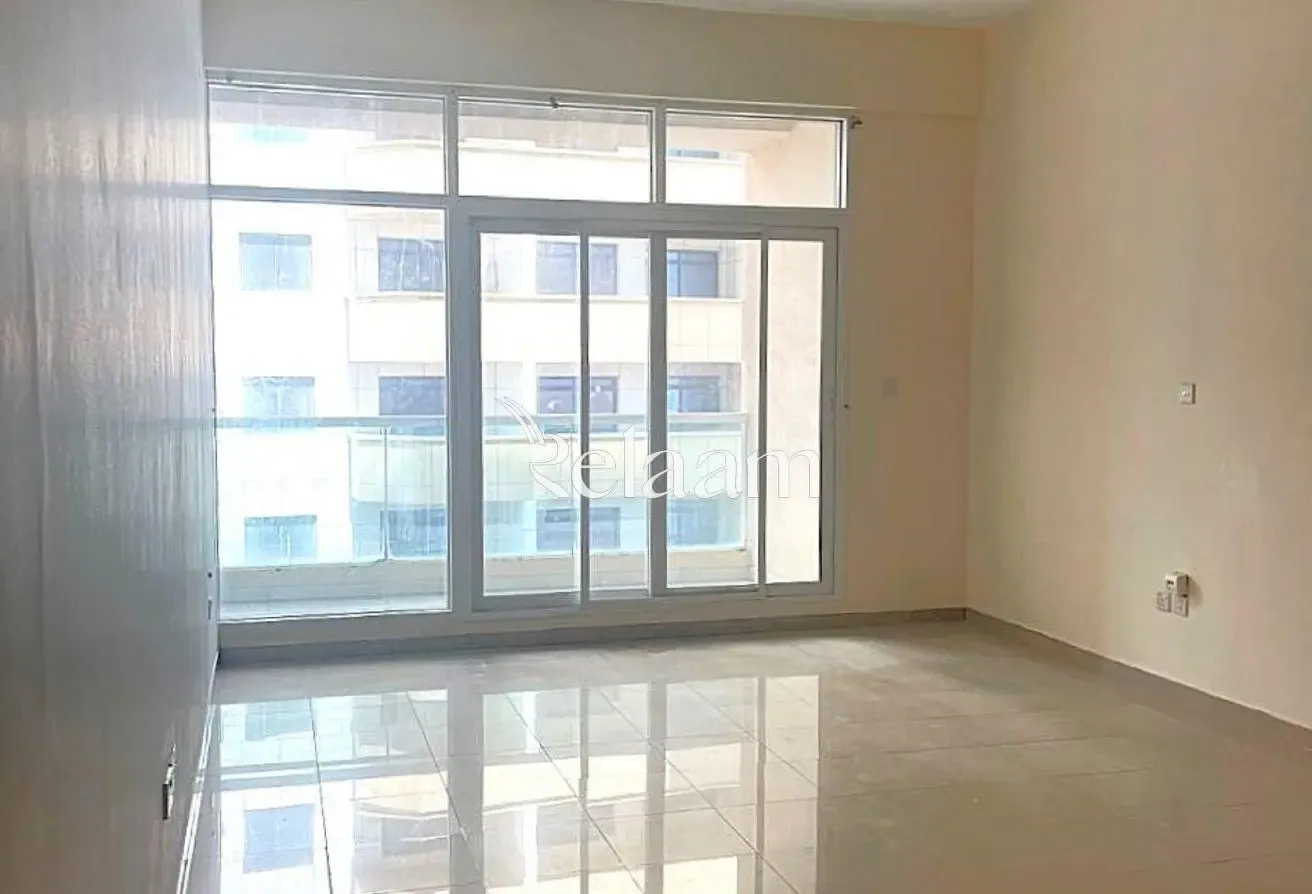 Bright Family Home | Balcony | Central Deira