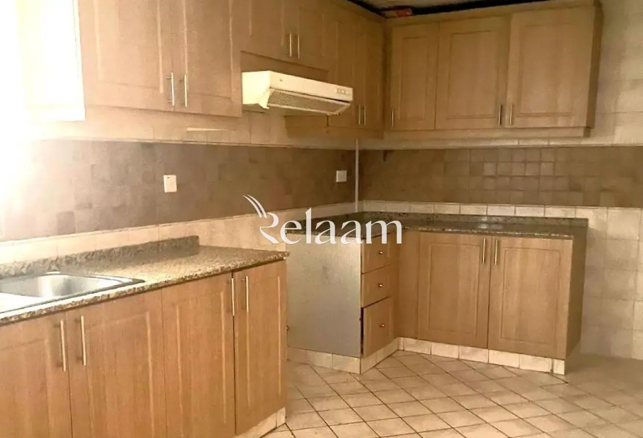 Bright Family Home | Balcony | Central Deira