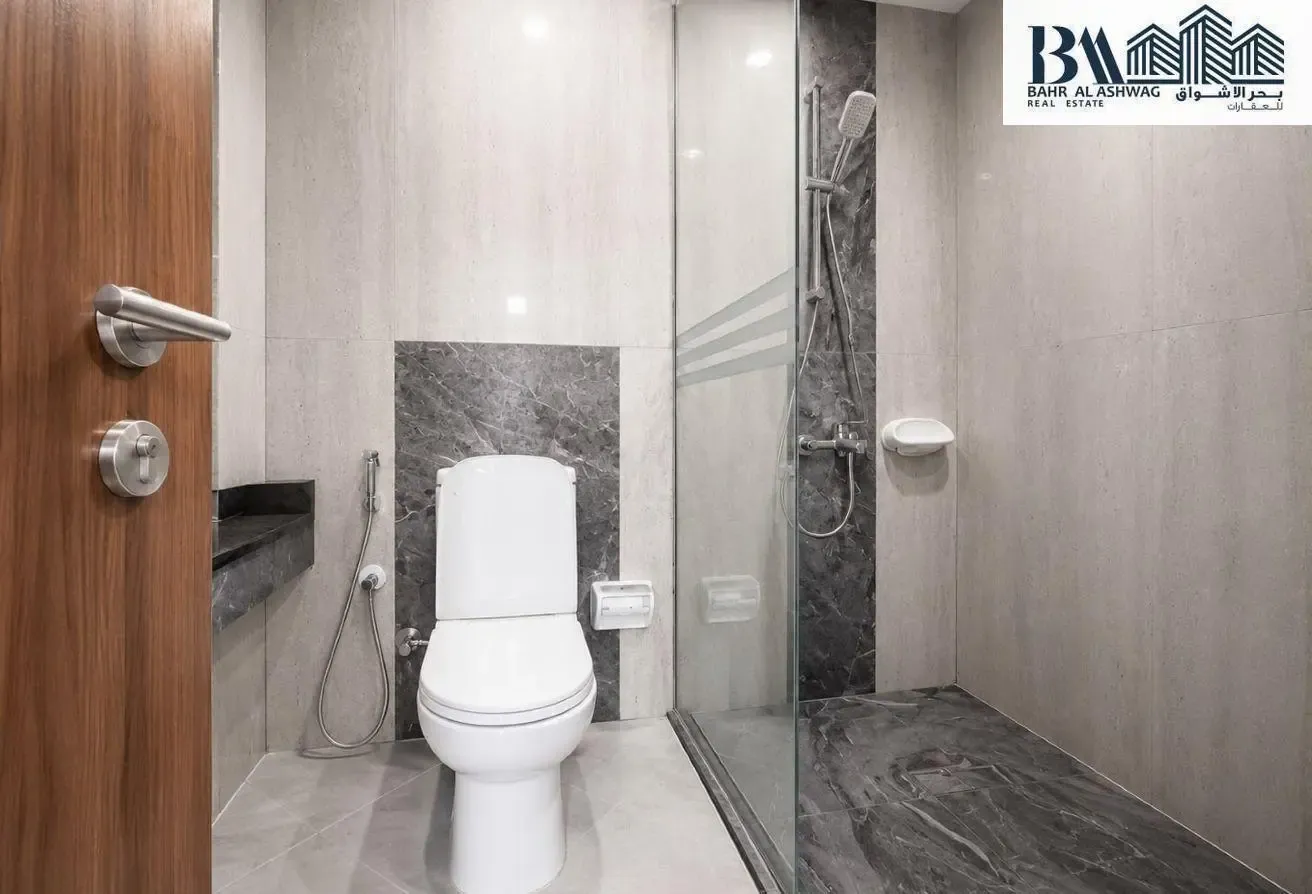 Elegant 3 BHK With Maid Room || Family Building