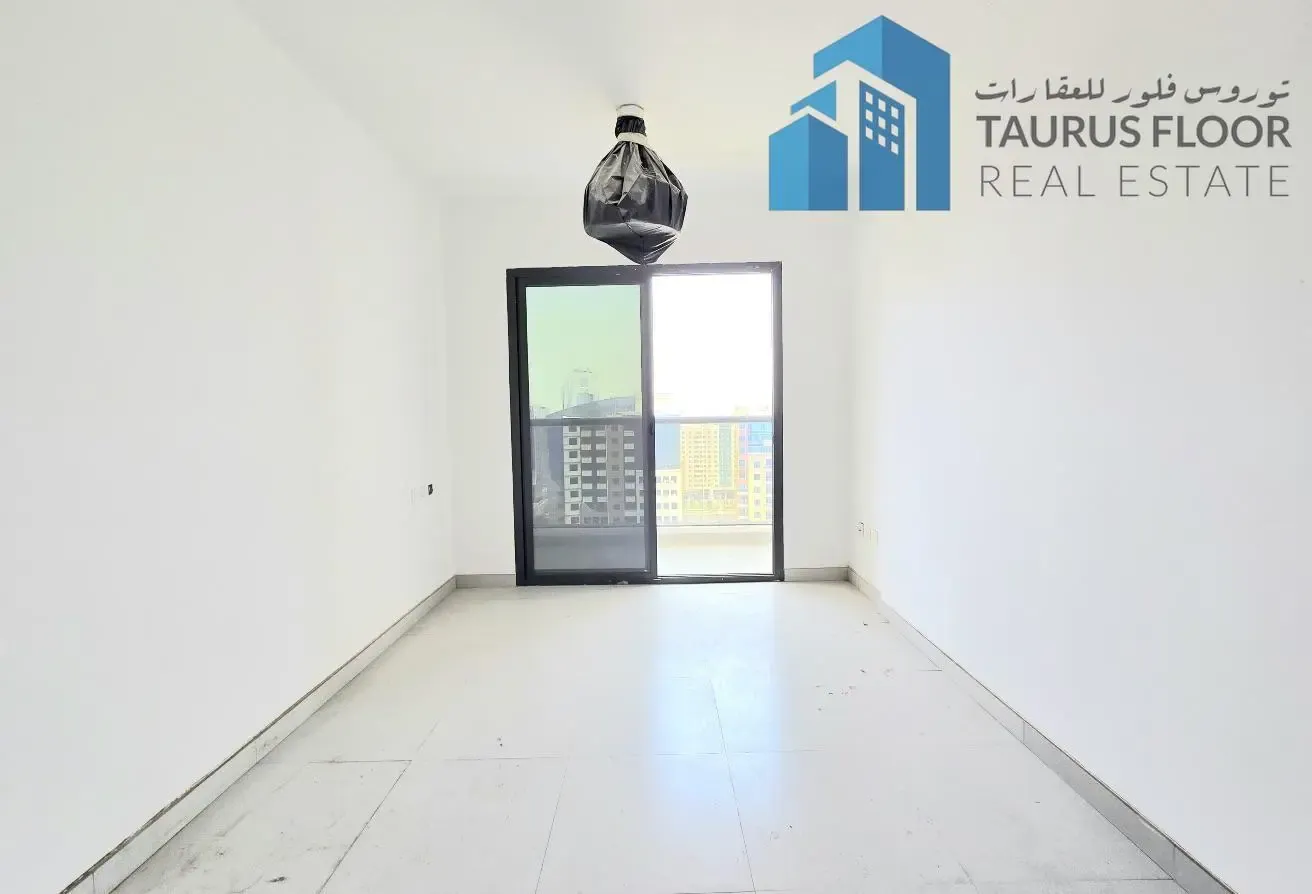 BRAND NEW 3BHK || GYM,POOL,PARKING || FAMILY ONLY