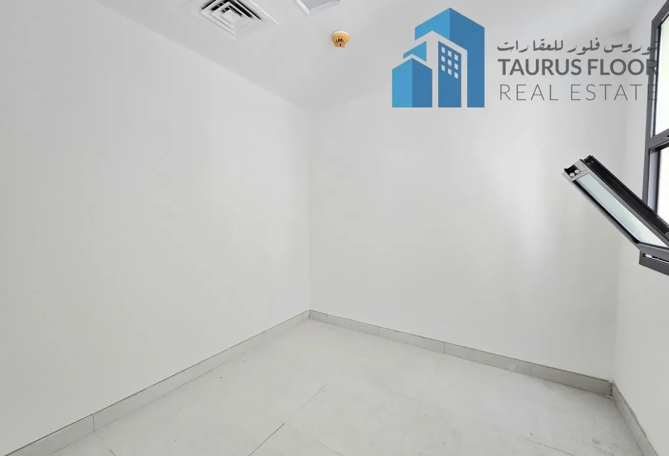 LUXURY 3BHK APT || GYM, POOL, PARKING || FAMILY