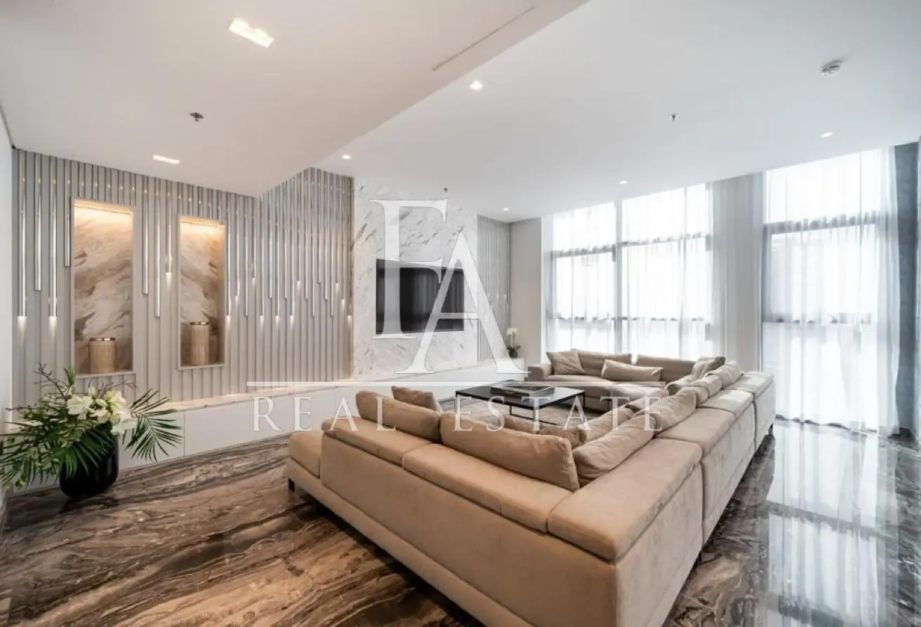 Upgraded Duplex | Fully Furnished | Ready to Move