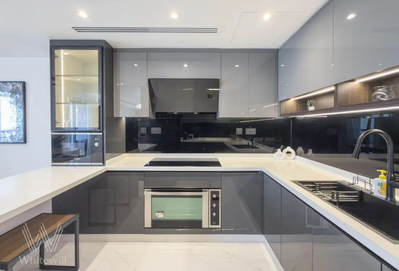 Premium Duplex | Upgraded Interior | Top Floor