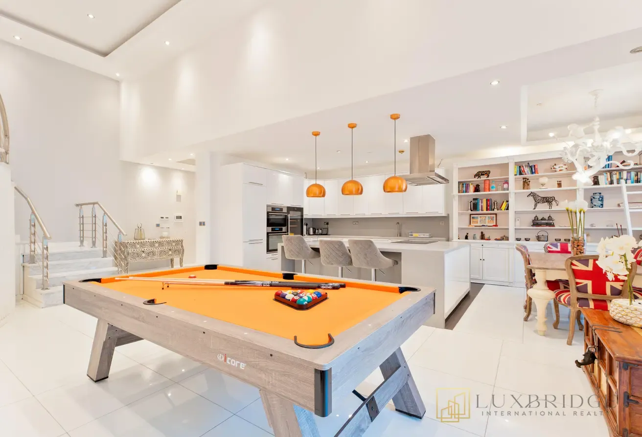 Ambient Living Space | Rare Duplex JBR