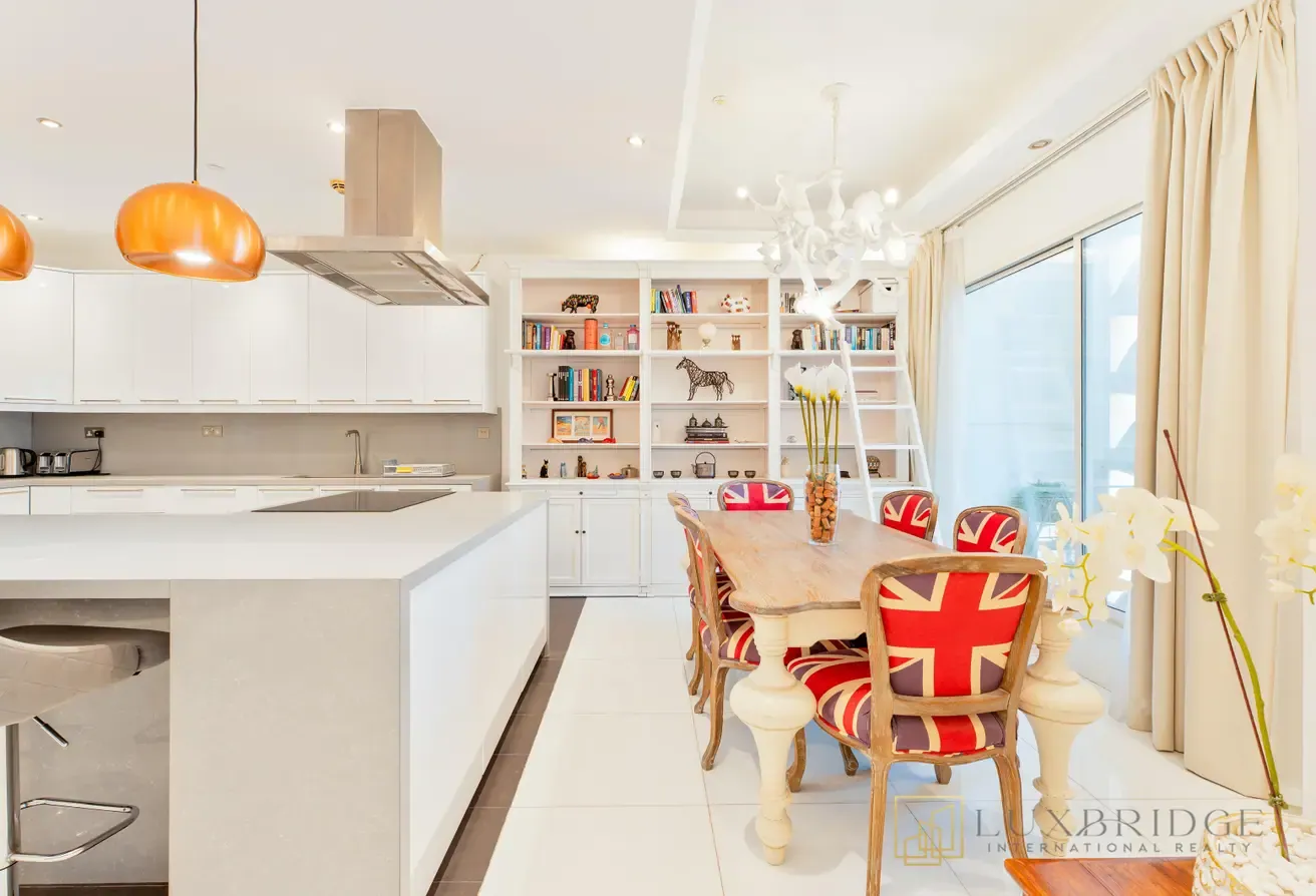 Ambient Living Space | Rare Duplex JBR