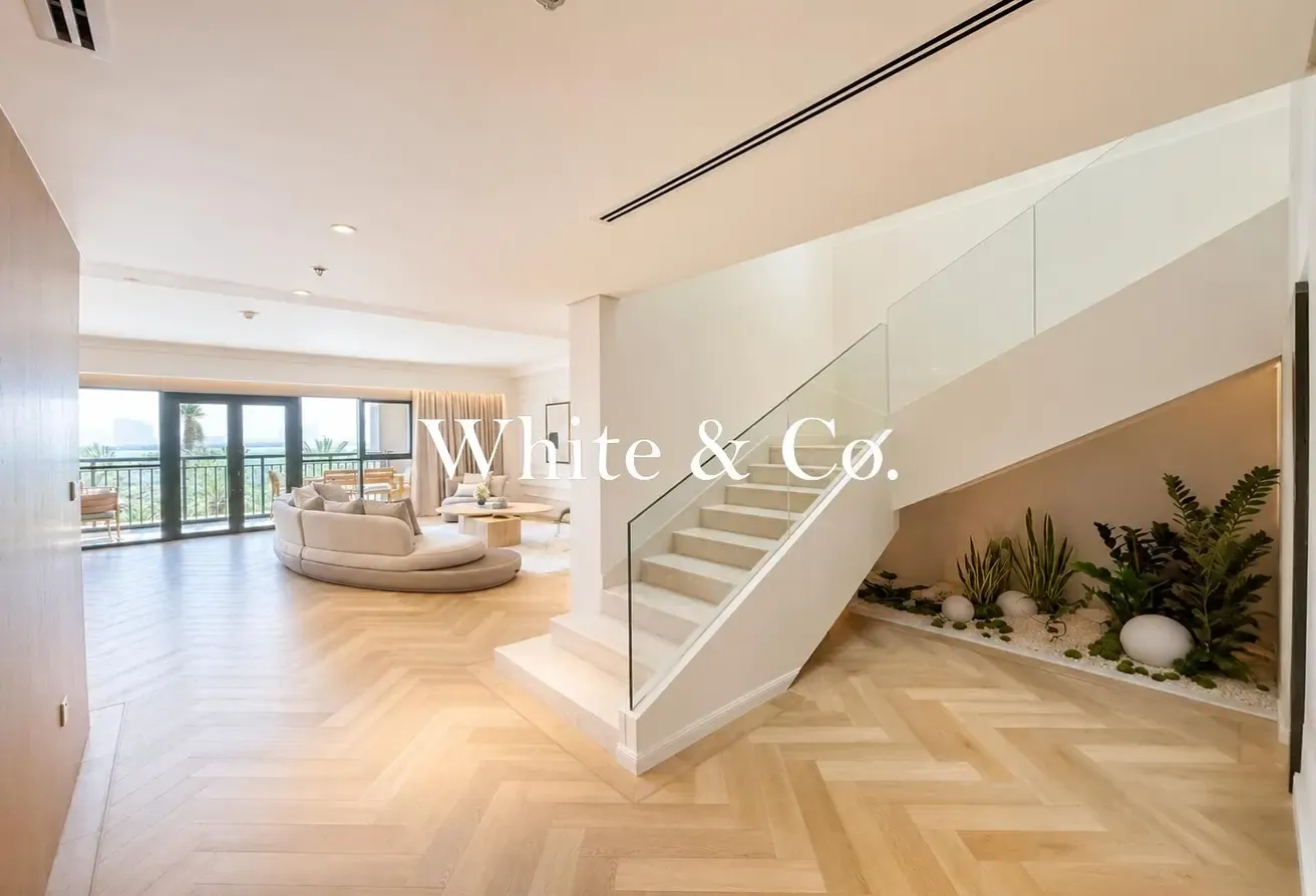Fully Upgraded|Duplex|Full Downtown View