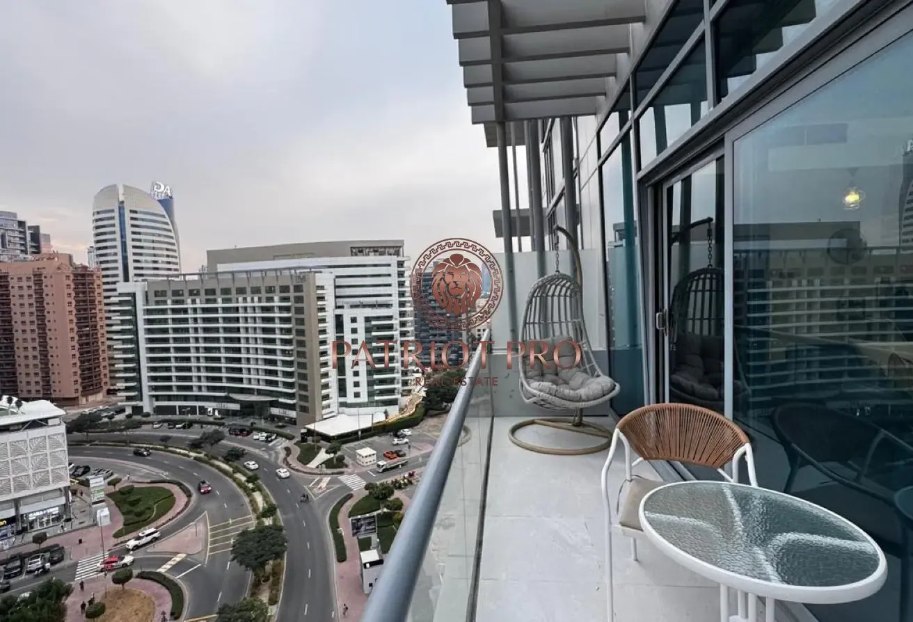 WIFI & Chiller Free | Vacant | Luxury 3BR Duplex
