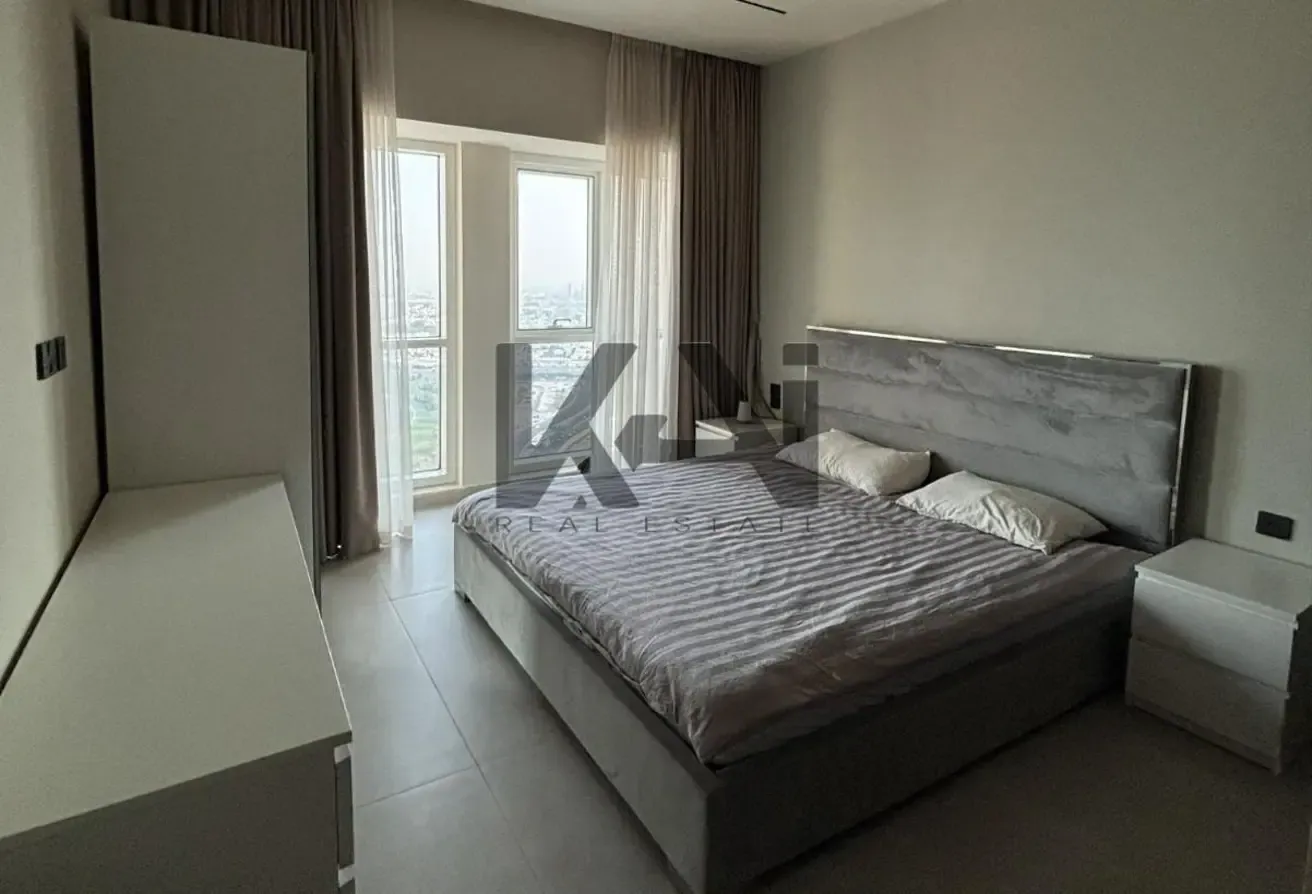 2BR converted into 3BR | Upgraded | High Floor