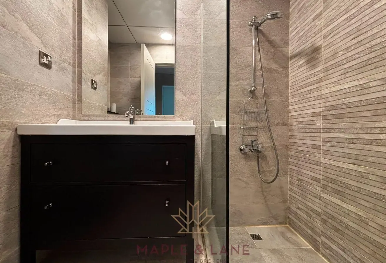 Elegant 2BR | Furnished | Community View