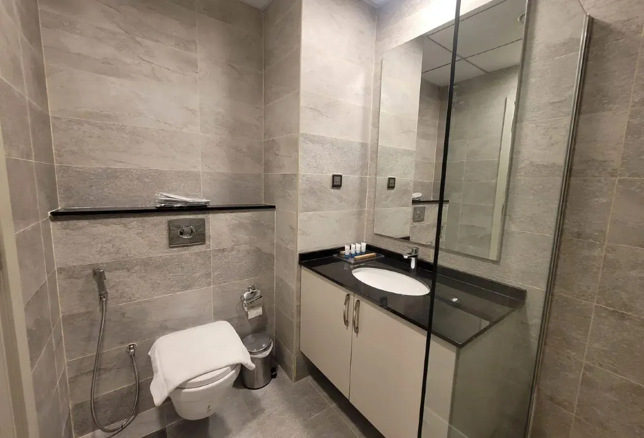 Exquisite 2 BR | Fully Furnished | Low floor