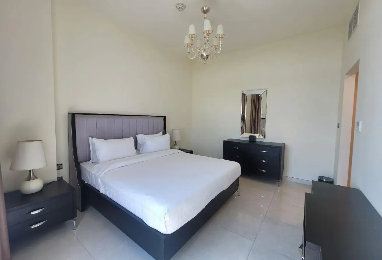 Exquisite 2 BR | Fully Furnished | Low floor