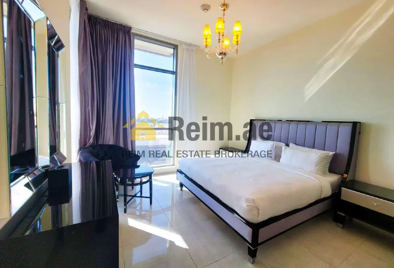 Furnished | Spacious 2B | Prime Location