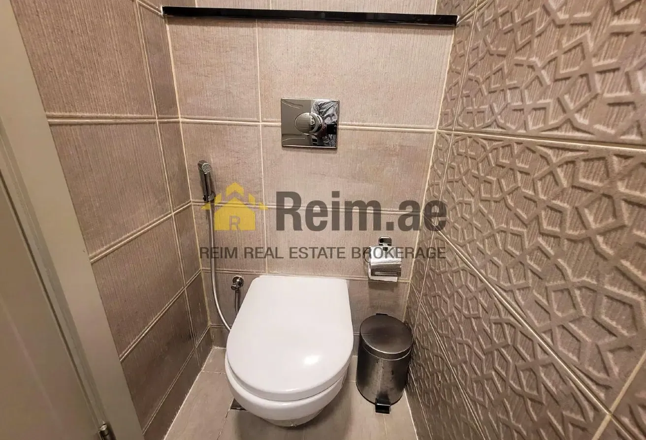 Furnished | Spacious 2B | Prime Location