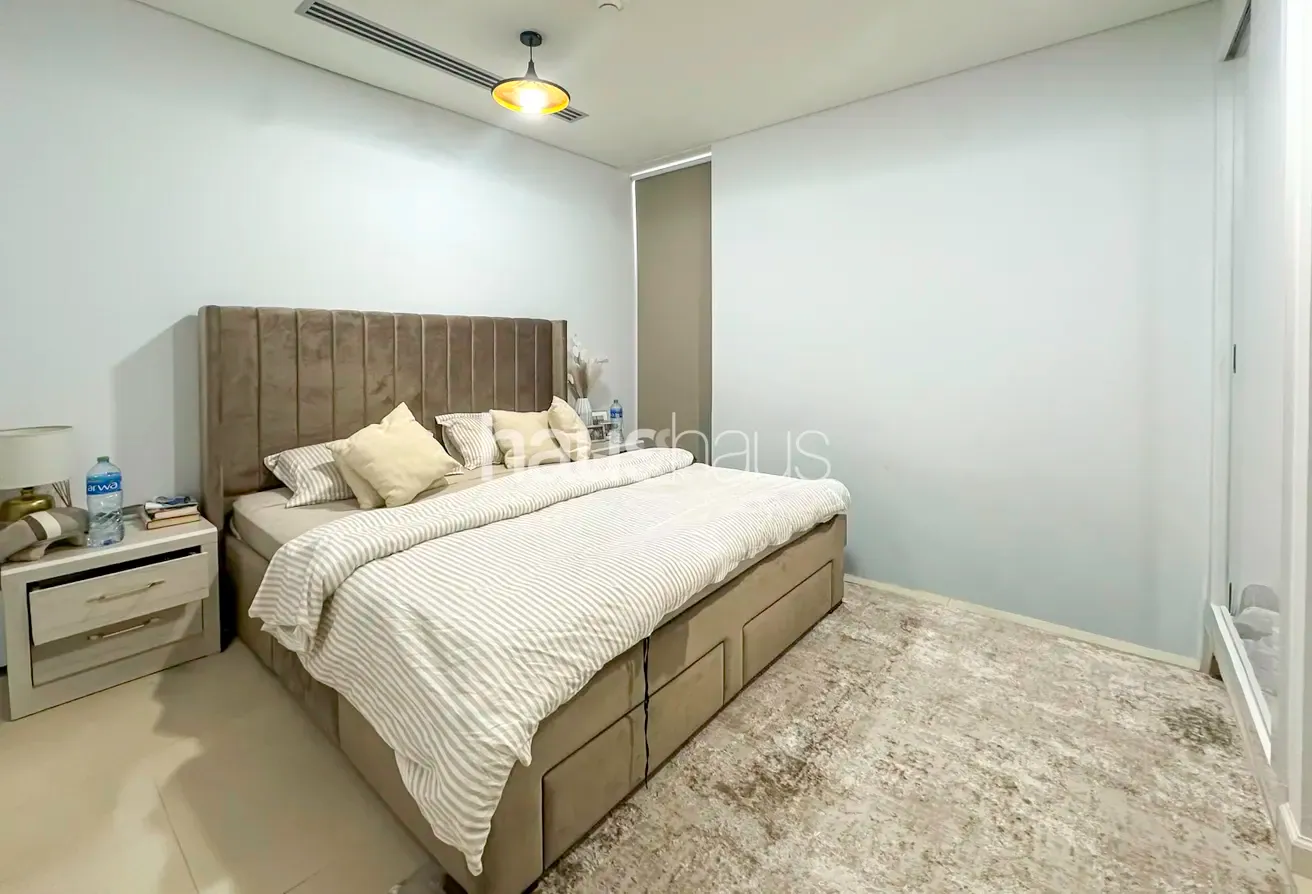 1 bedroom | Close to Metro | Large Layout