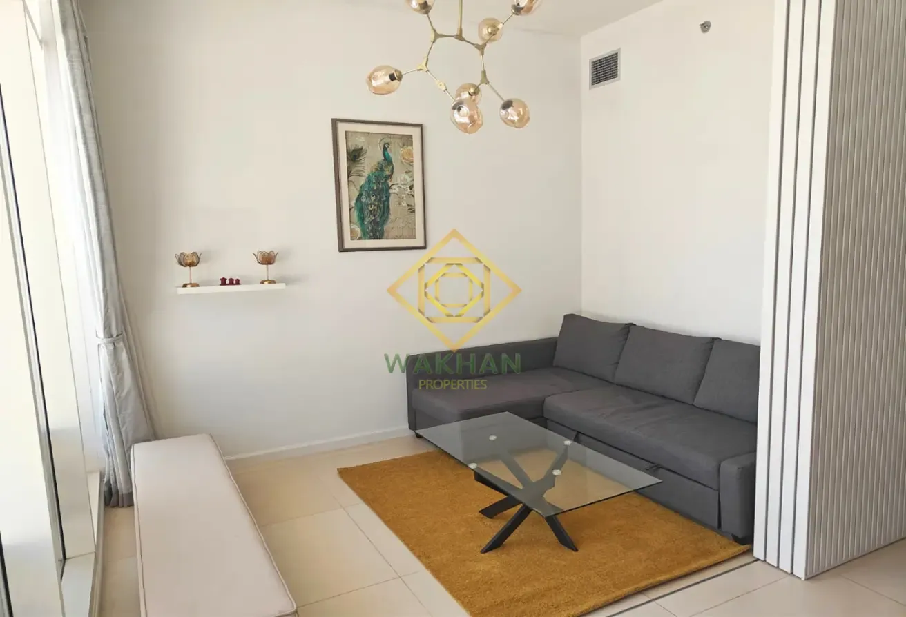 Spacious 1BR + Study | Huge Layout | Near Metro