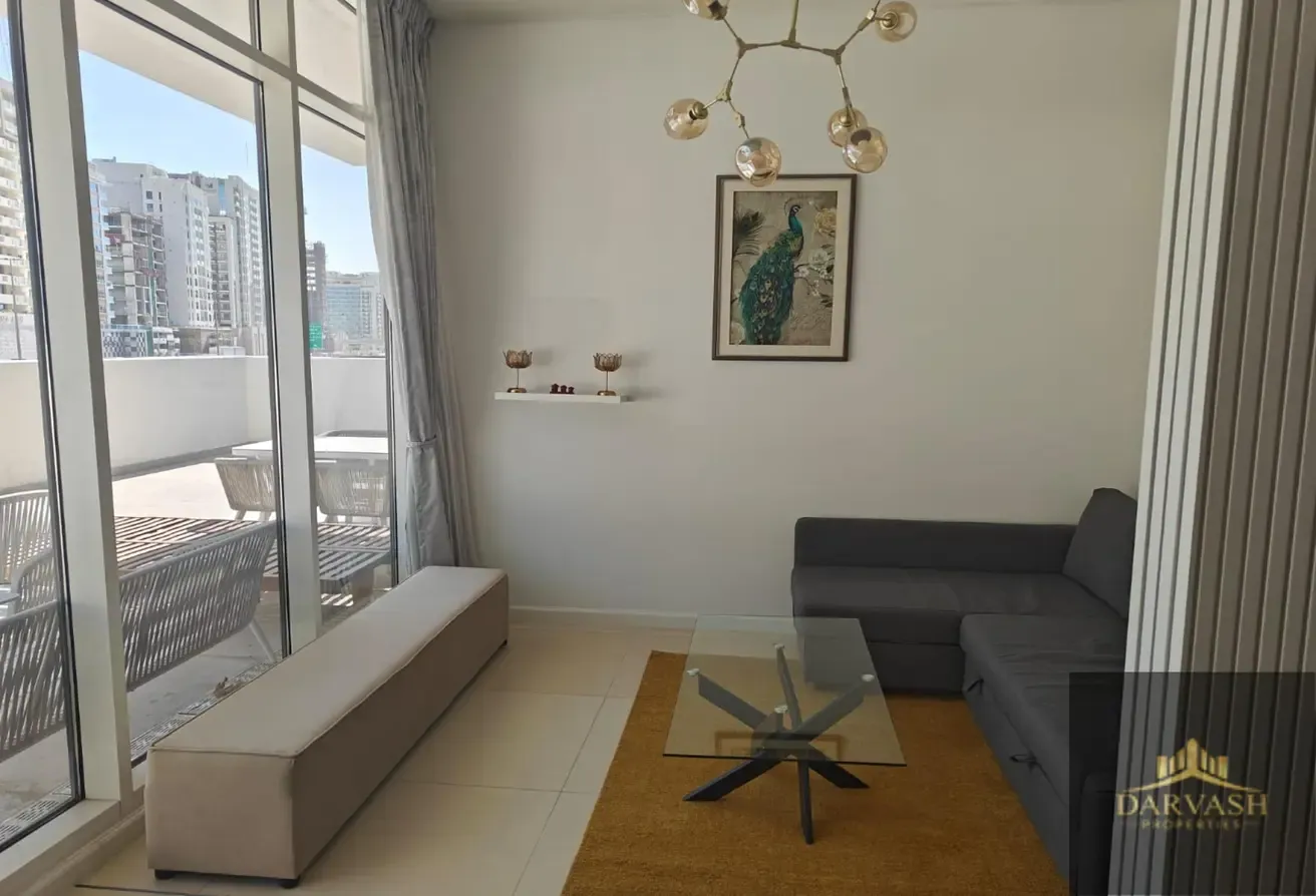 Spacious 1BR + Study | 2BR | Near Metro