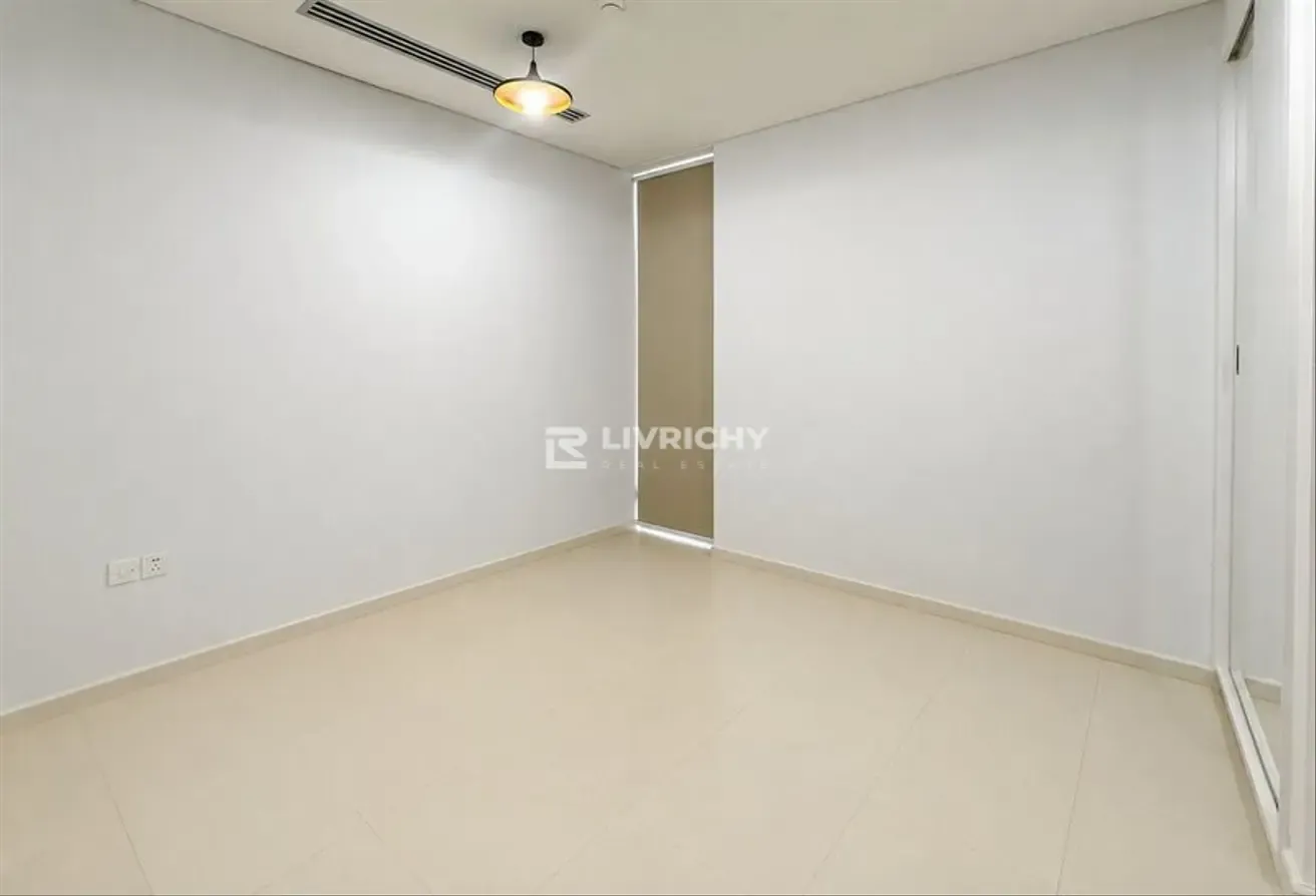 COMMUNITY VIEW | NEAR METRO | BIG BALCONY