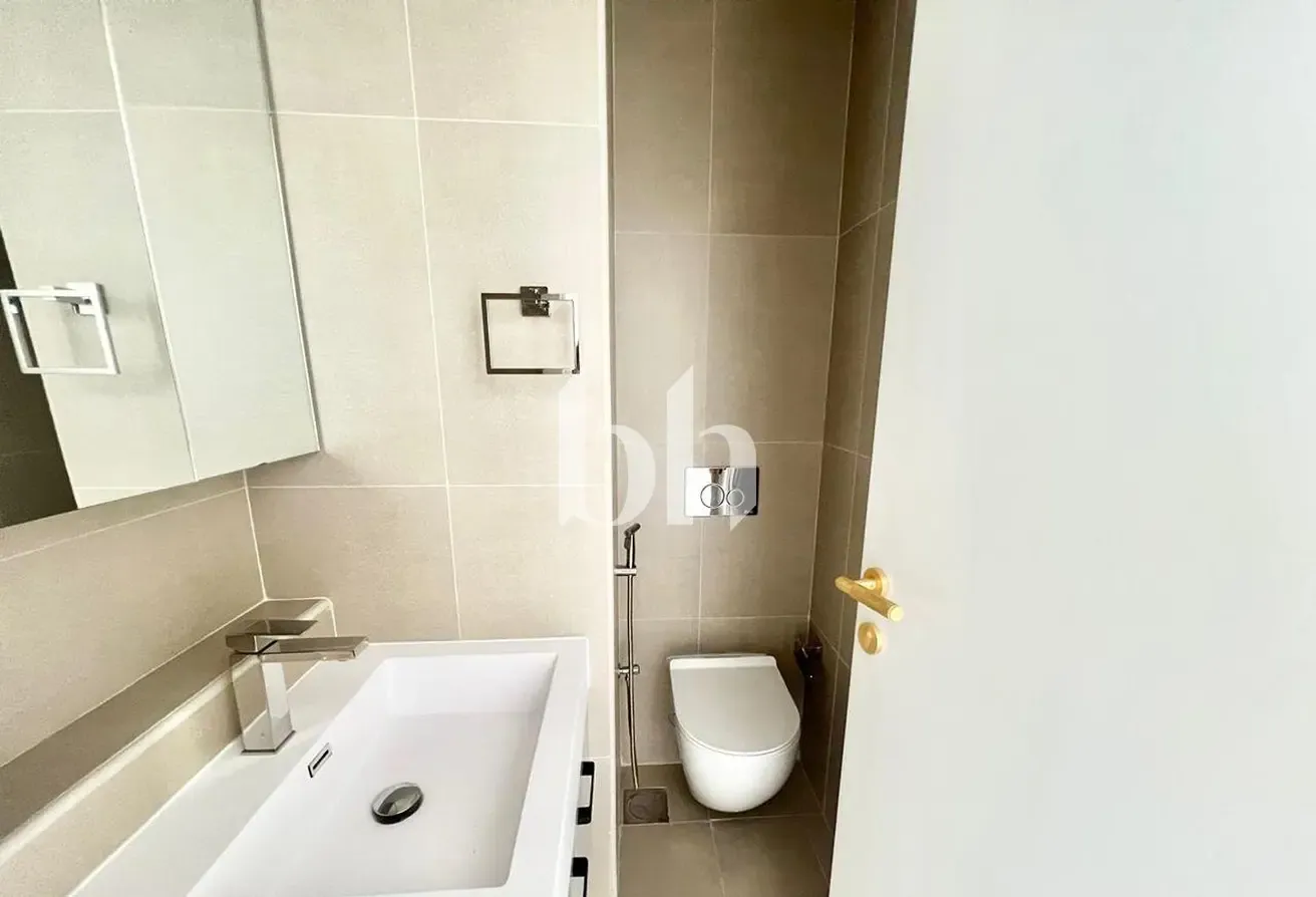 Fully Furnished | Close to Metro | Marina Sky View