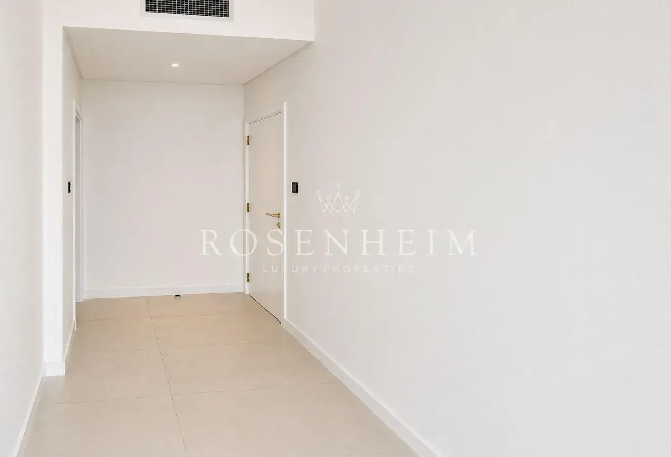 Unfurnished  |  Spacious Layout |  Well Maintained