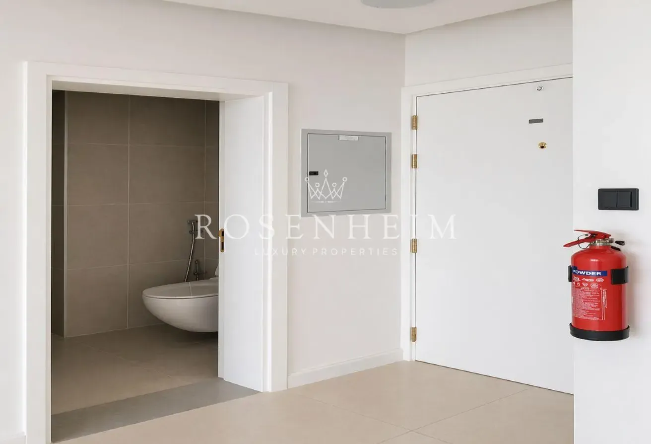 Unfurnished  |  Spacious Layout |  Well Maintained