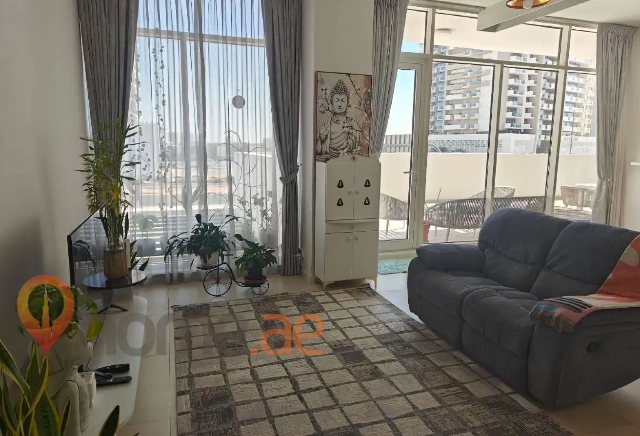 Furnished | 1BR Convertible to 2 | Large Terrace