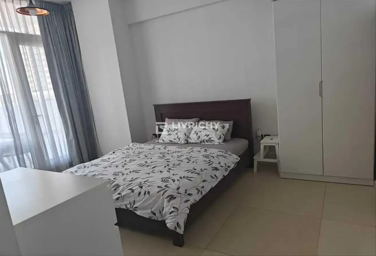 NEAR METRO | BIG BALCONY | COMMUNITY VIEW