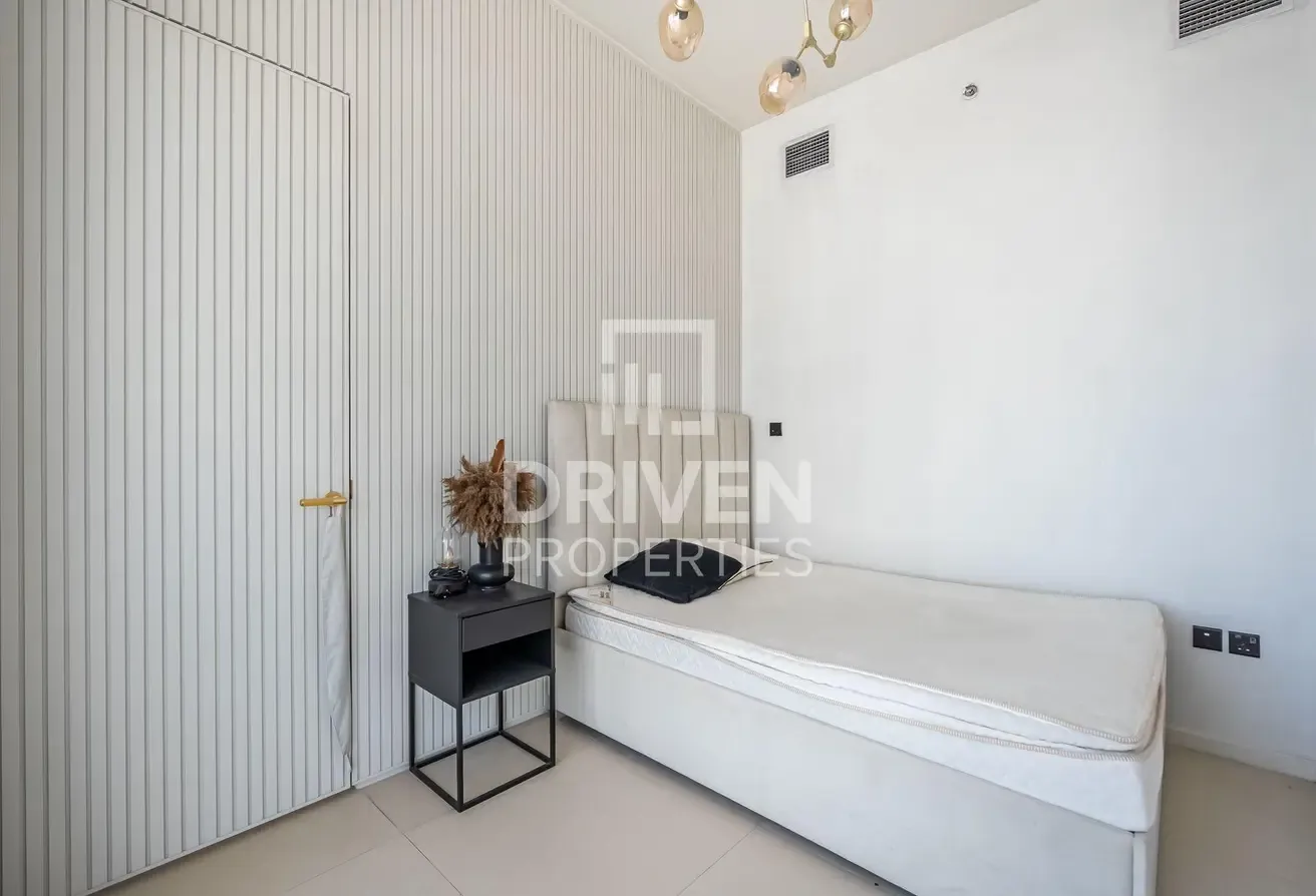 Huge Layout with Study Room | Elegant Apartment