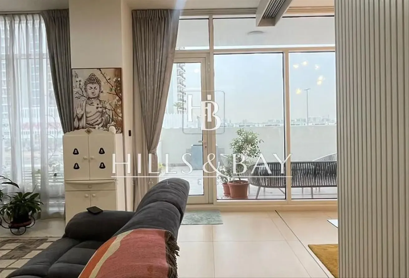 NO COMMISSION ll 2 PARKING ll SPACIOUS BALCONY