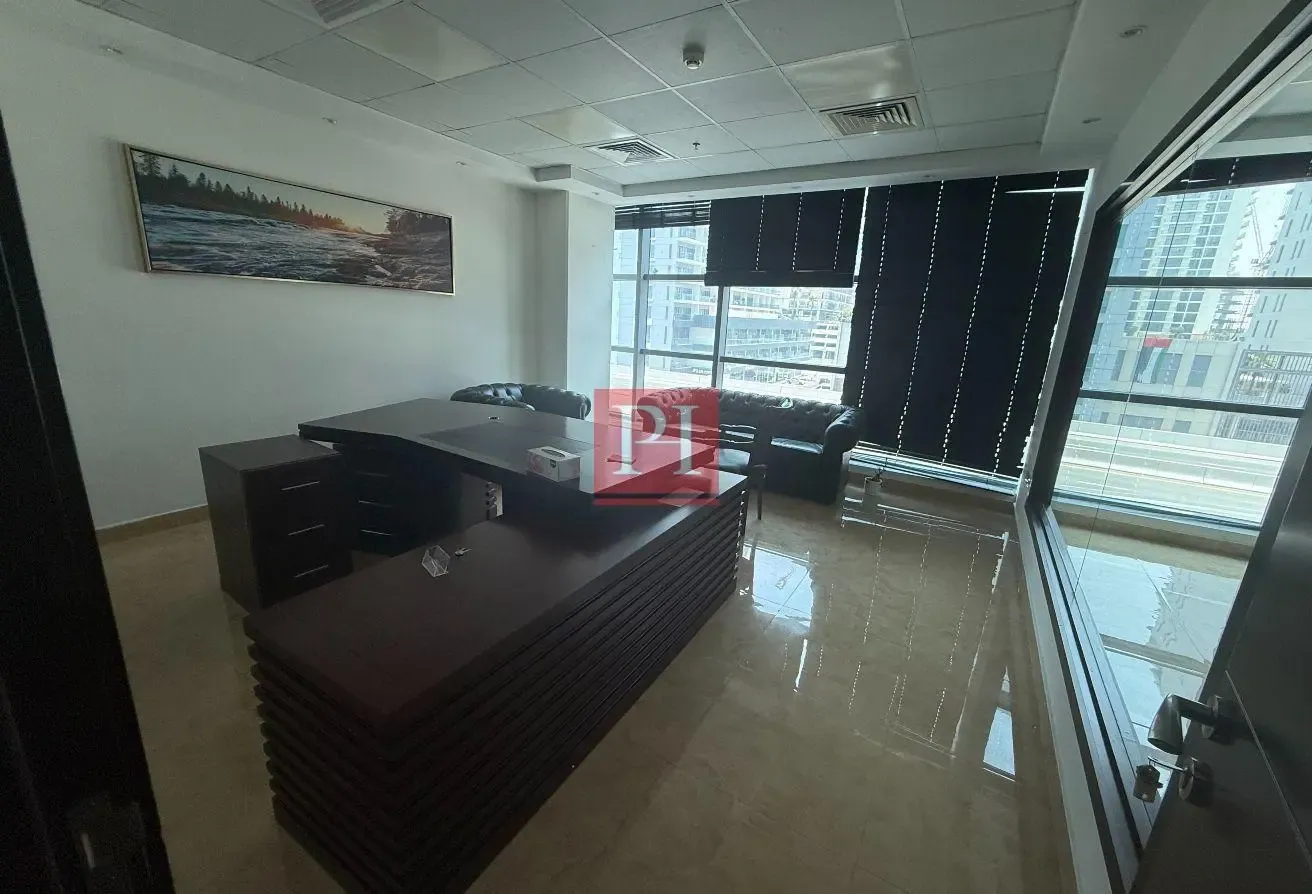 SPACIOUS OFFICE SPACE FOR SALE/ PRIME LOCATION