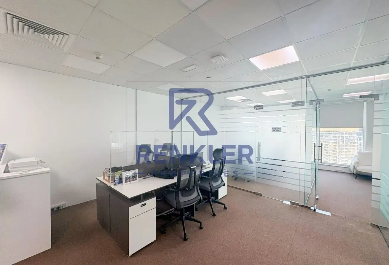 Furnished| Partitioned | Canal view