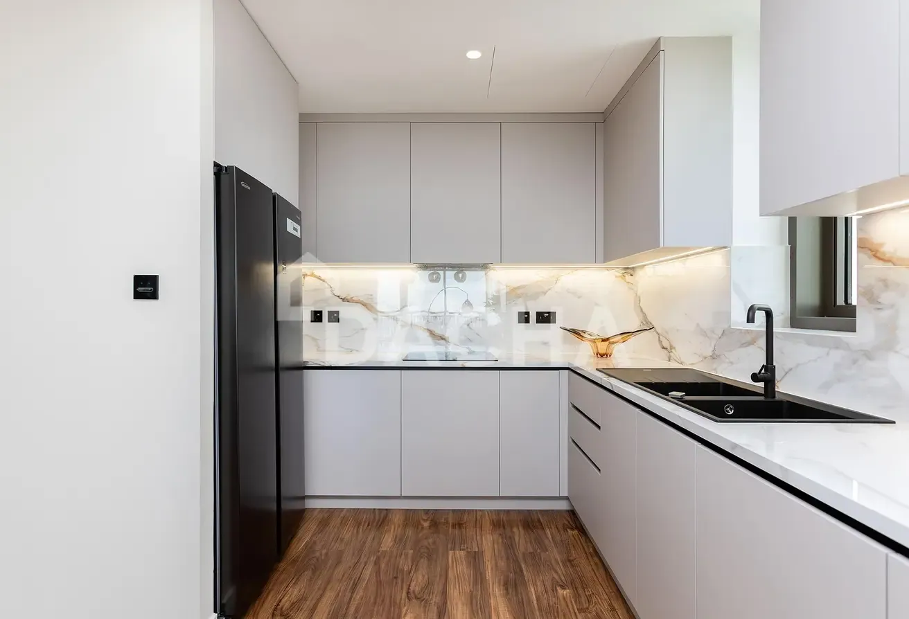 Turnkey Luxury | Fully Upgraded & Furnished