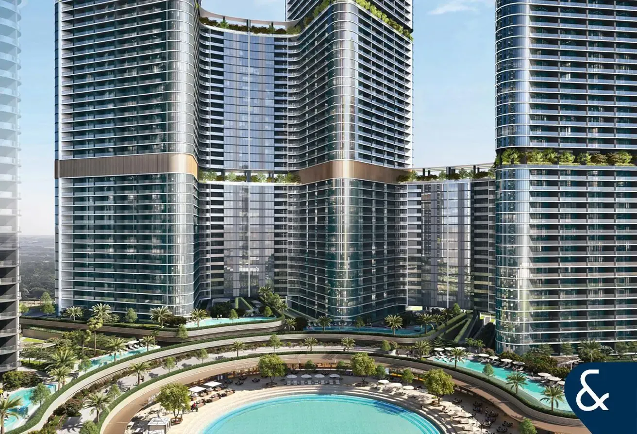 Chic Skyvue Solair | 1BR | Store & Yard