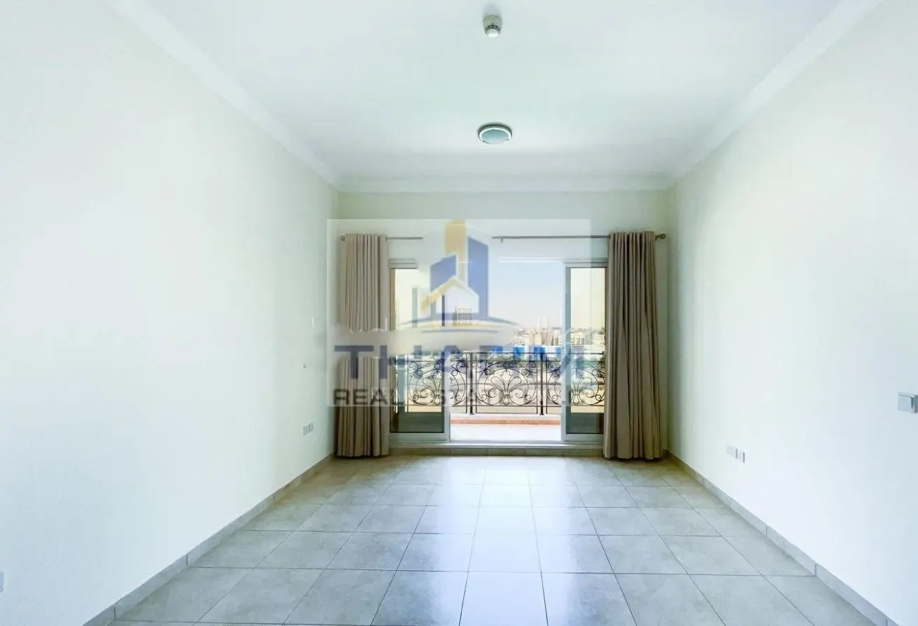 SPACIOUS 1BR APARTMENT IN PRIME LOCATION