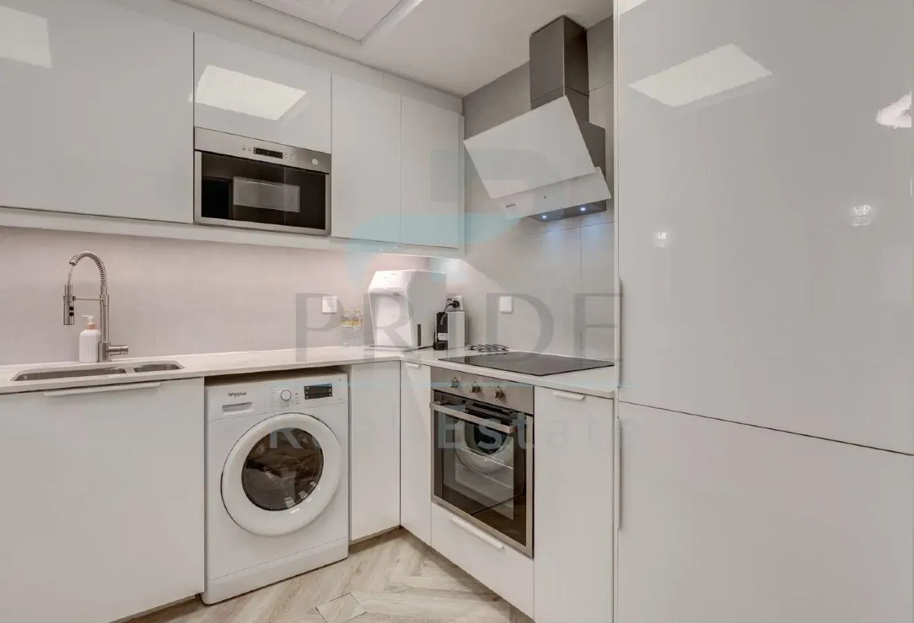 1 Bedroom | Canal View |Upgraded | Fully Furnished