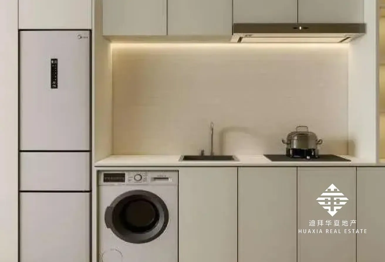 Furnished 1BR Apartment|Spacious Layout|Balcony