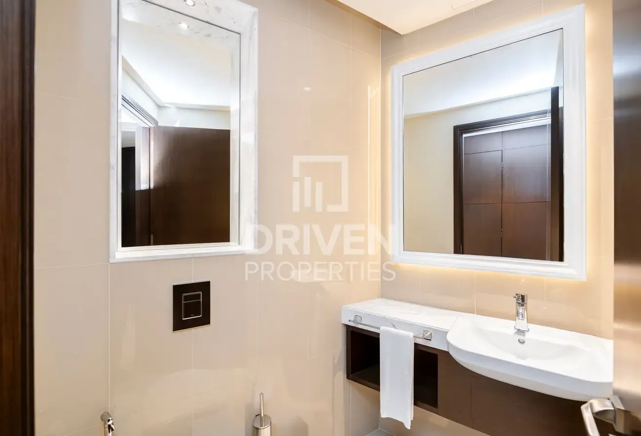 Full Fountains and Burj Khalifa View | High Floor