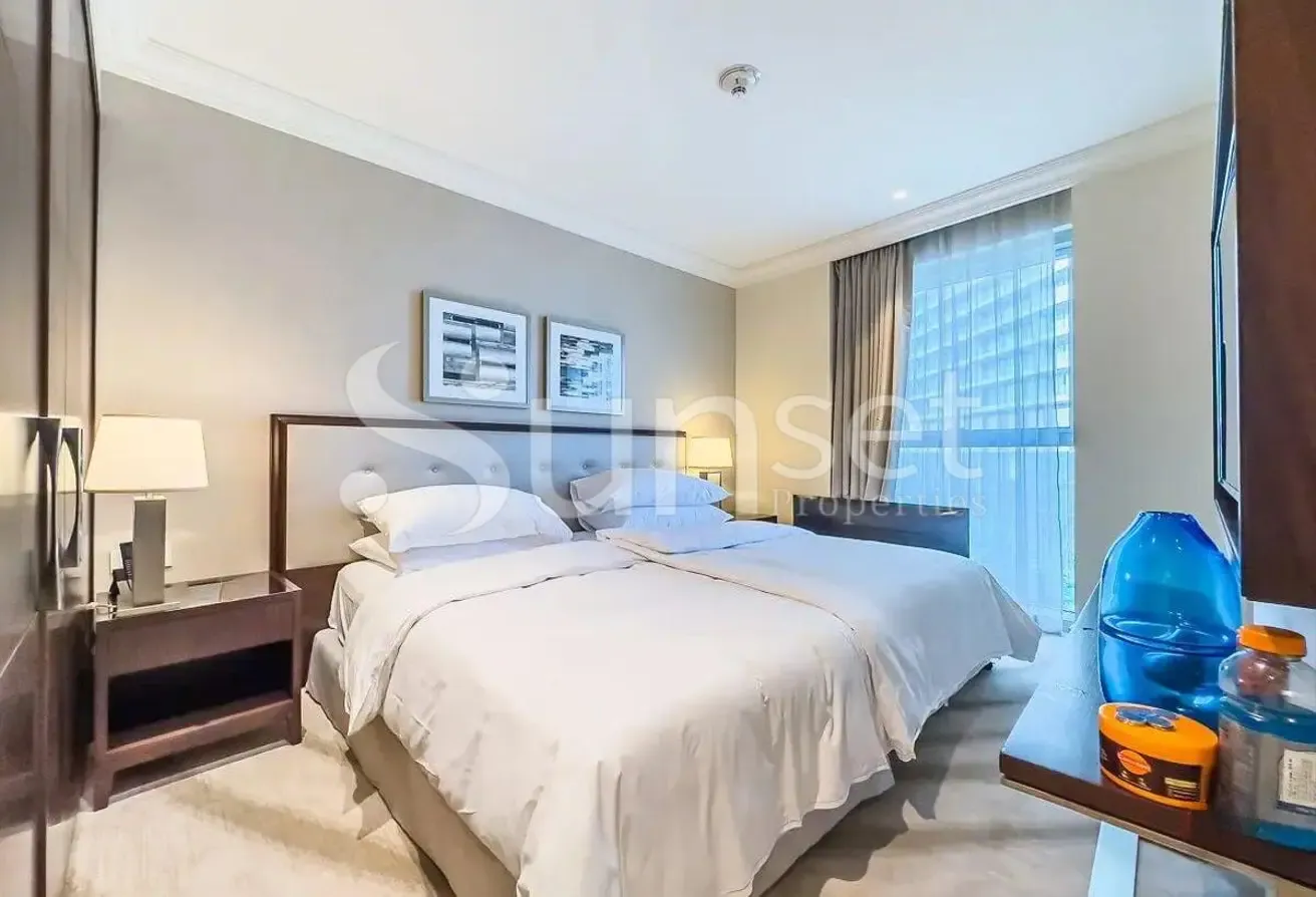 Downtown Living with Stunning Burj Khalifa Views