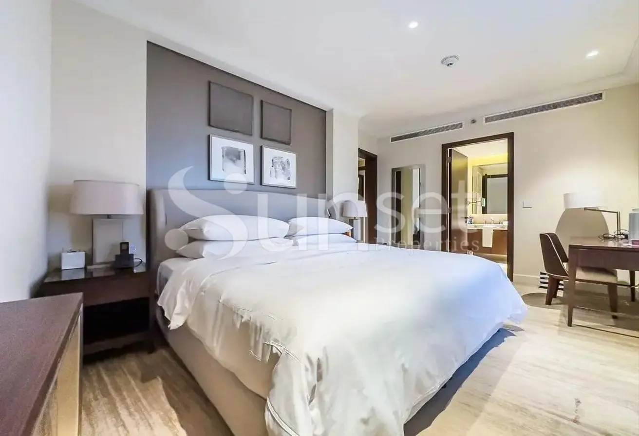 Downtown Living with Stunning Burj Khalifa Views