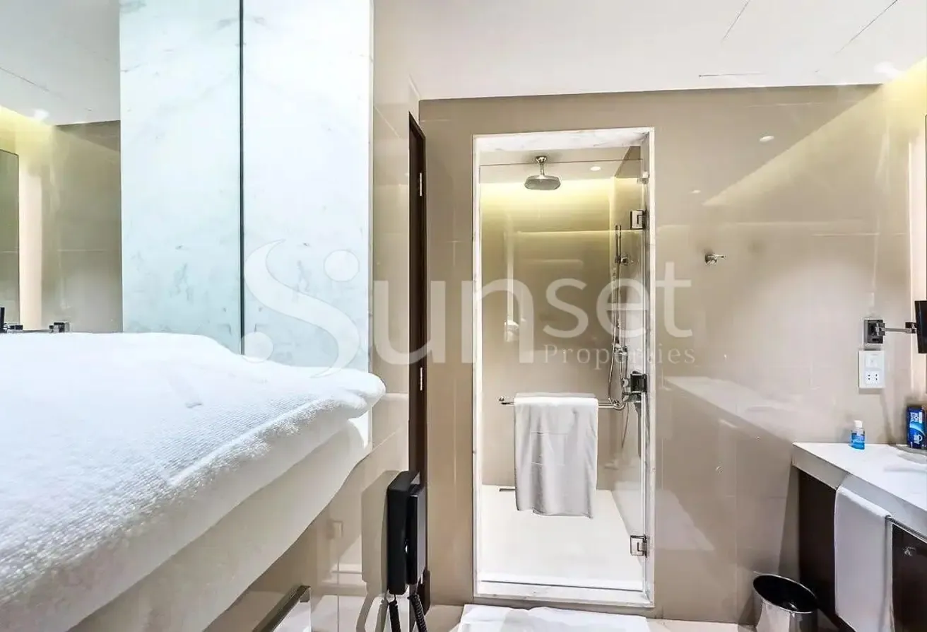 Elegant 2BR Apt | Burj Khalifa & Fountain Views
