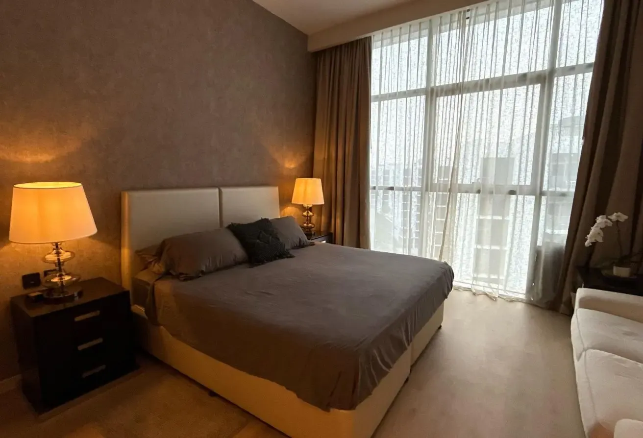 Fully Upgraded & Renovated 1 Bedroom | Golf View
