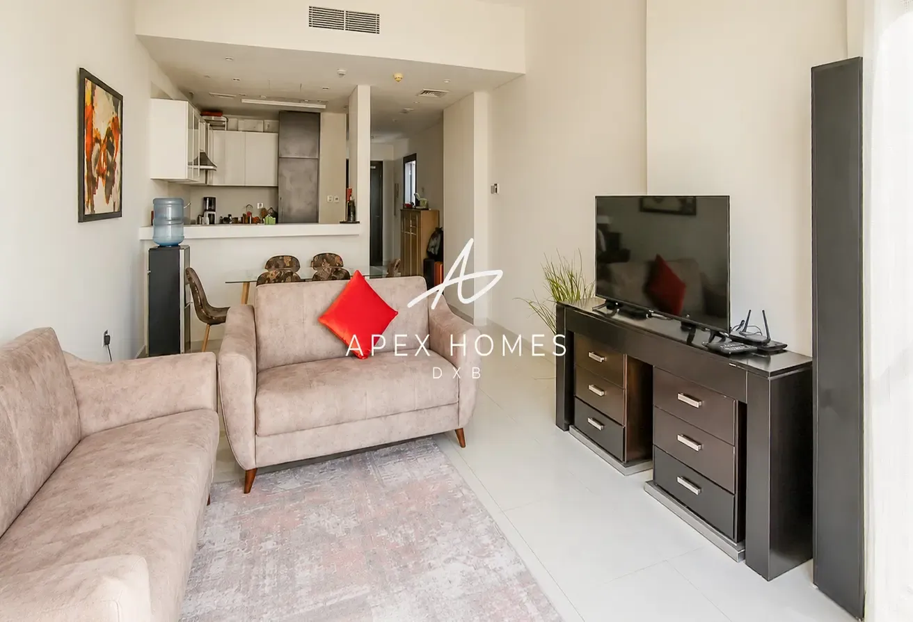Golf View | Vacant | Corner Unit