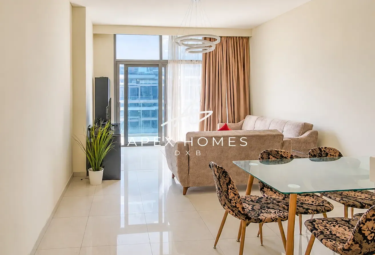 Golf View | Vacant | Corner Unit