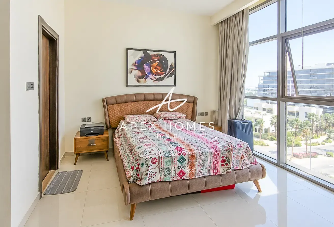 Golf View | Vacant | Corner Unit