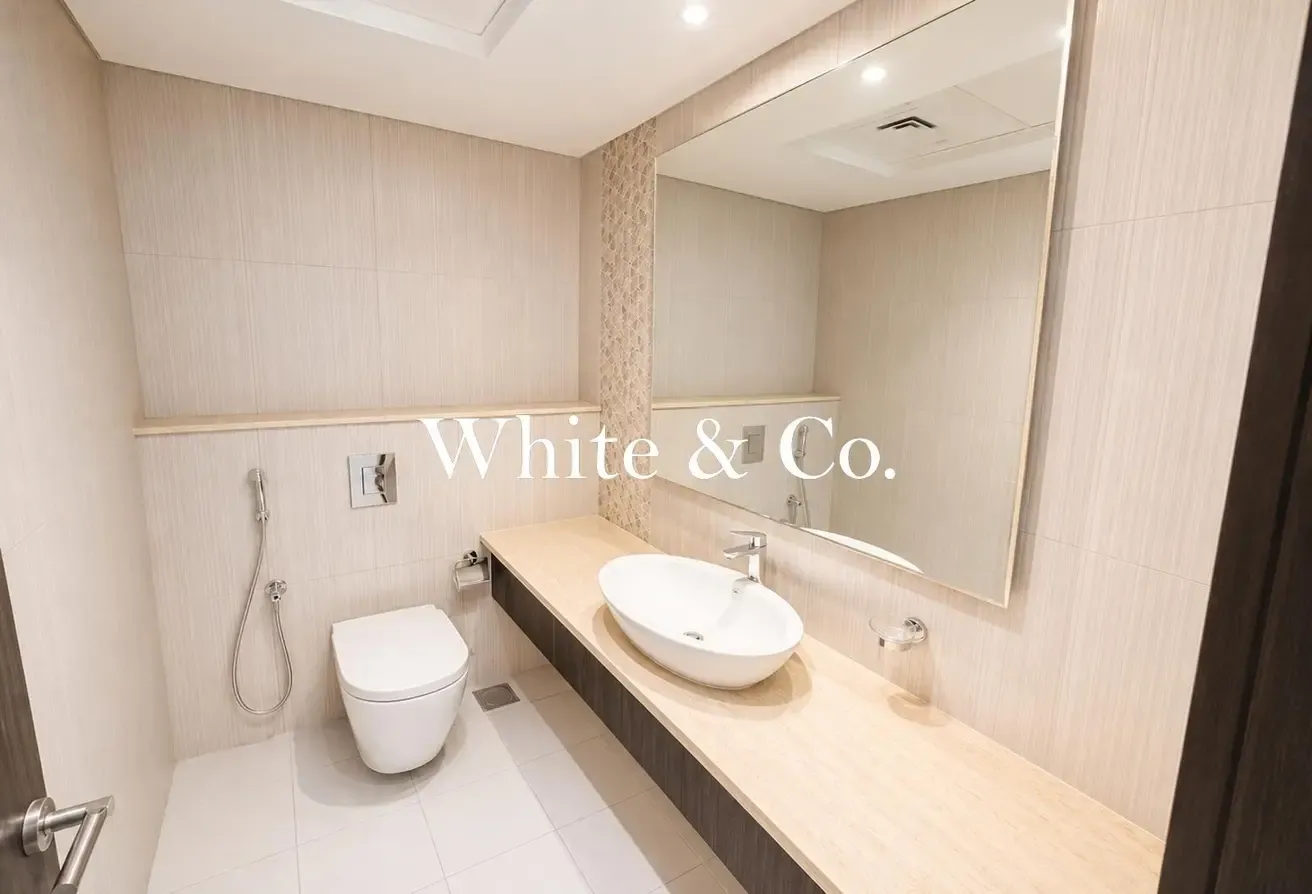 1 Bed 2 Bath | Upgraded |Golf Course View