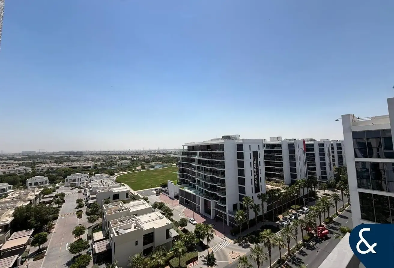Corner 1 Bed | Upgraded | Golf View | VOT