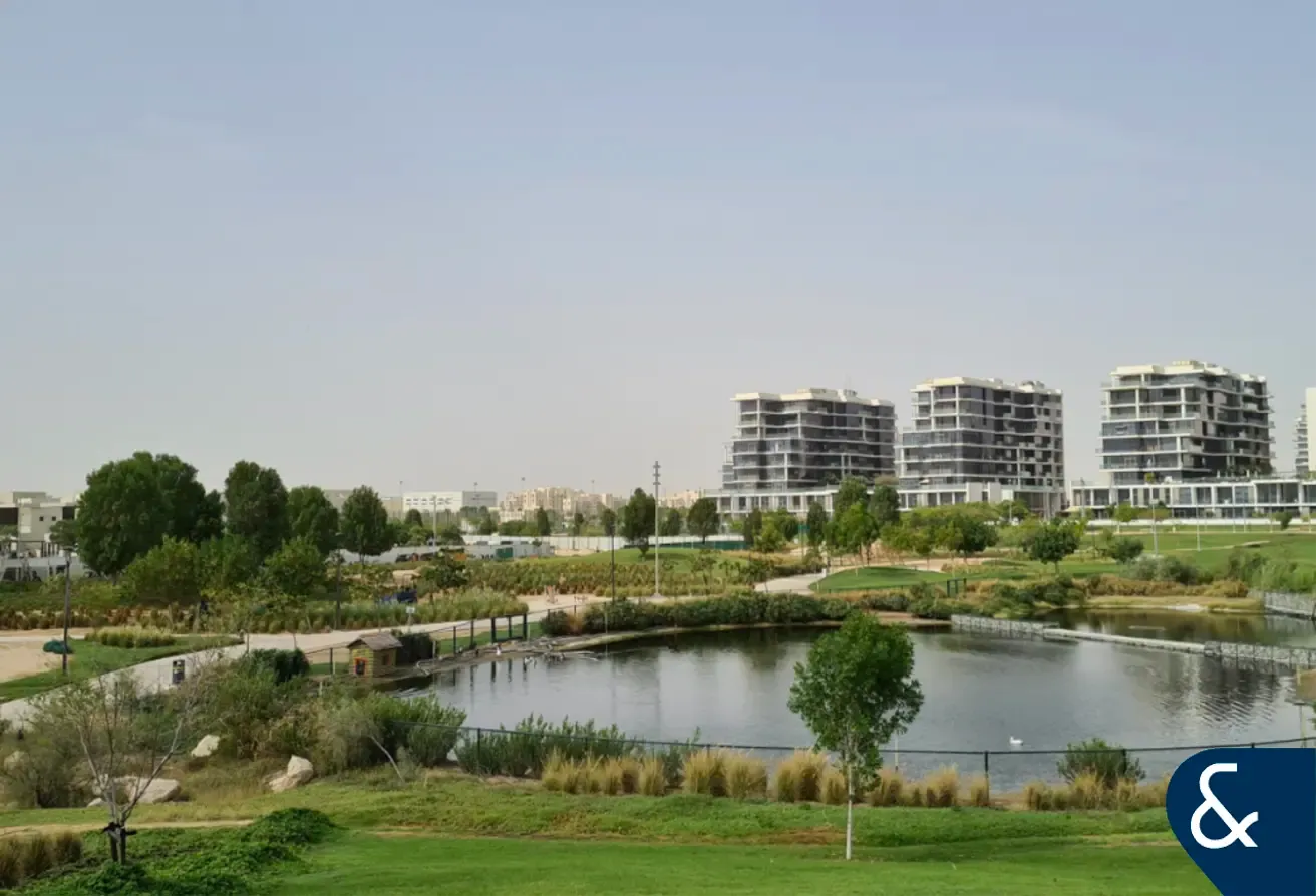 Corner 1 Bed | Upgraded | Golf View | VOT