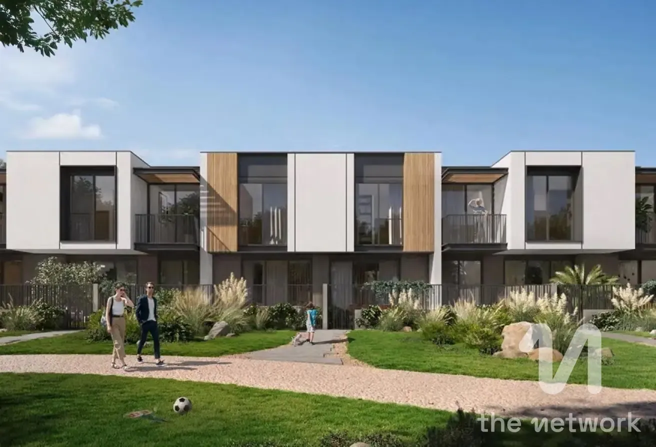 Large Plot | Near the Pool | Vastu
